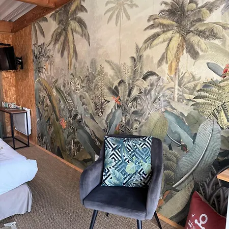 De La Blanche Homestay Benodet